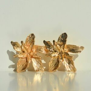 Zara Gold Textured Floral Earrings